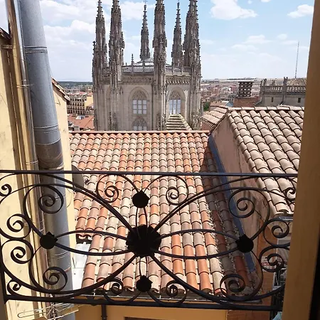 Apartment El Tejado De La Catedral *